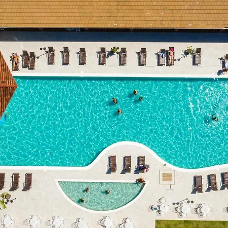 Nauticomar Resort All Inclusive & Beach Club-3